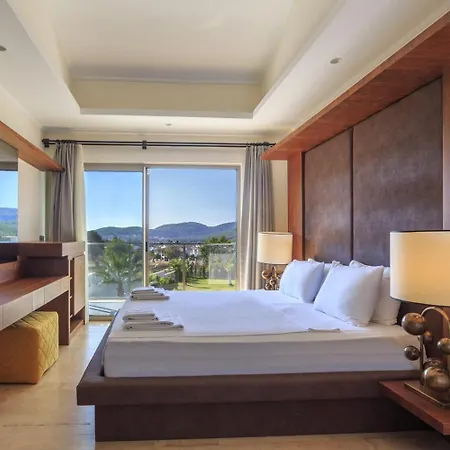 Skylife Villa *